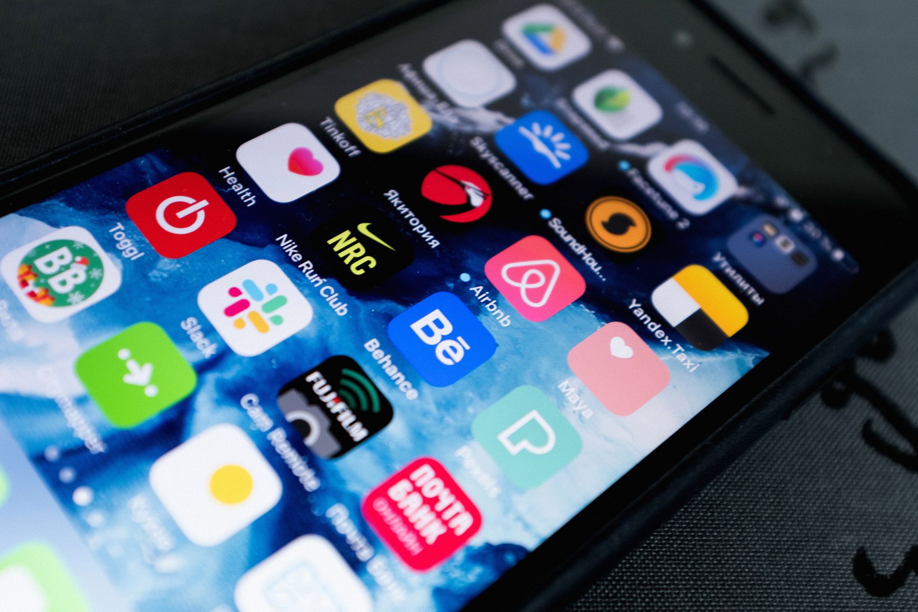 In-App Events Feature: The Best Way for Black Singles to Connect